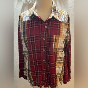 POL Women's Red Plaid Button Down Shirt Perfect